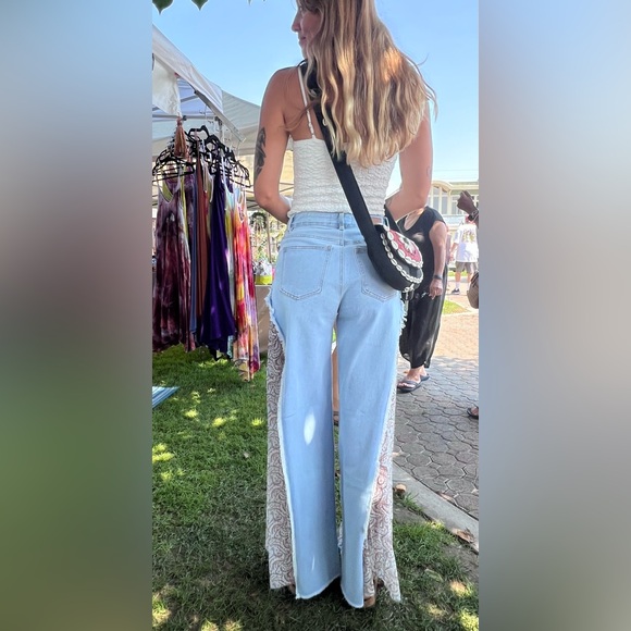 Light Blue Jeans Paisley Polyester Print on side of the Wide Leg Size: XS - Picture 5 of 10